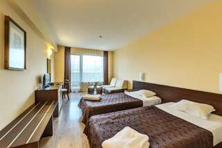 Отель Hotel Arena Самоков Двухместный номер с 2 отдельными кроватями и балконом-7